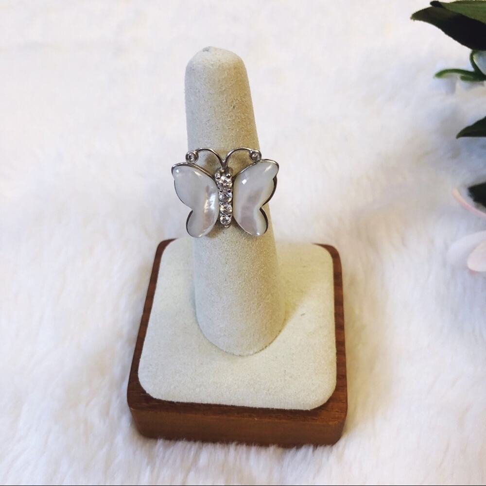 Sterling Silver Mother of Pearl Butterfly Ring